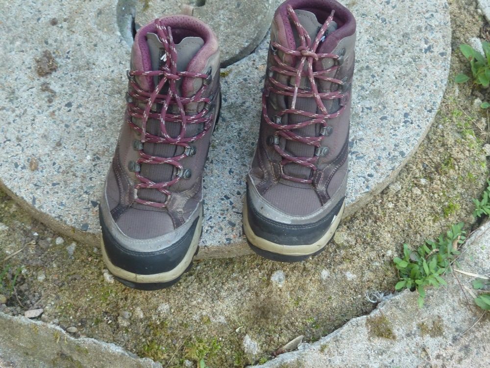 Randonn�e - chaussures femme T39 (Quechua - D�cathlon) 50 Angers (49)