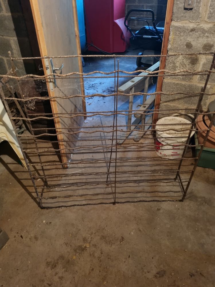 Range bouteilles 10 Saint-Quentin-la-Motte-Croix-au-Bailly (80)