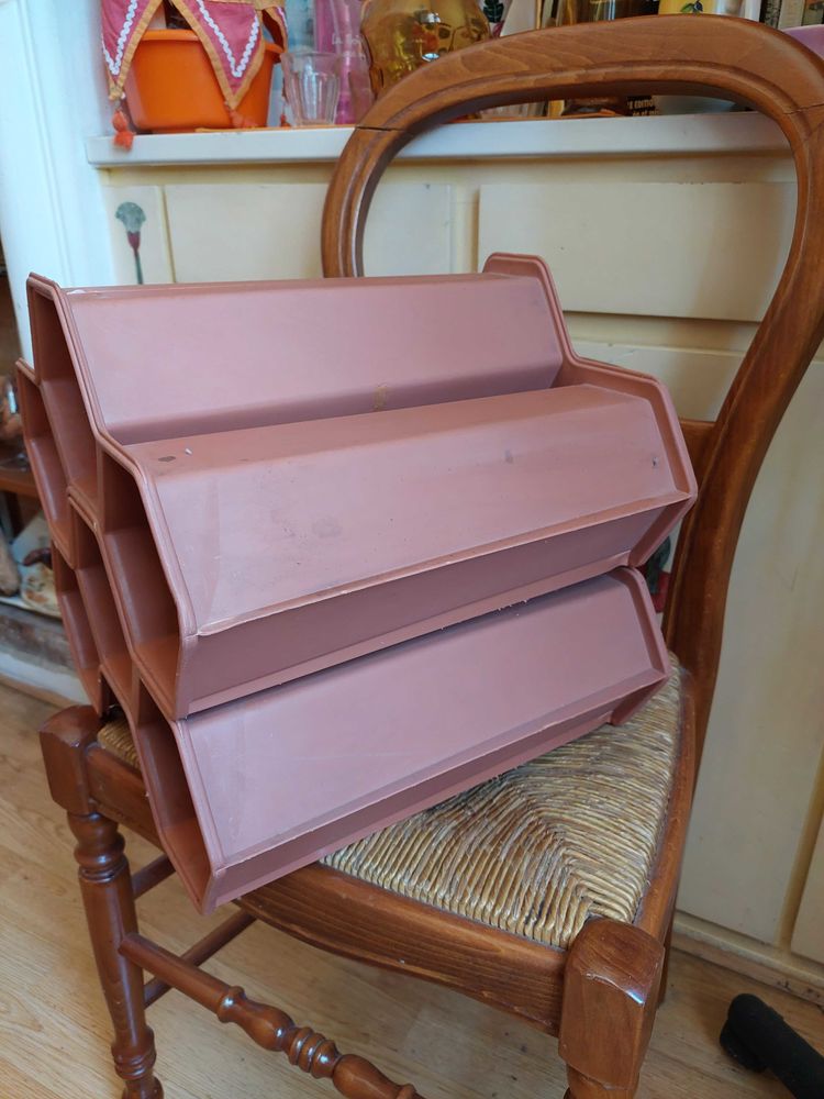 Range bouteilles 10 Toulon (83)