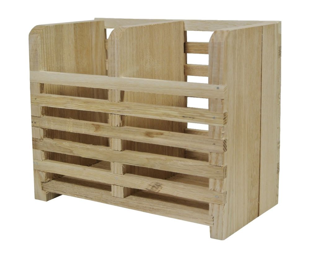 range couverts vertical.
16 x 9 x 13cm.
5 Noailhac (81)