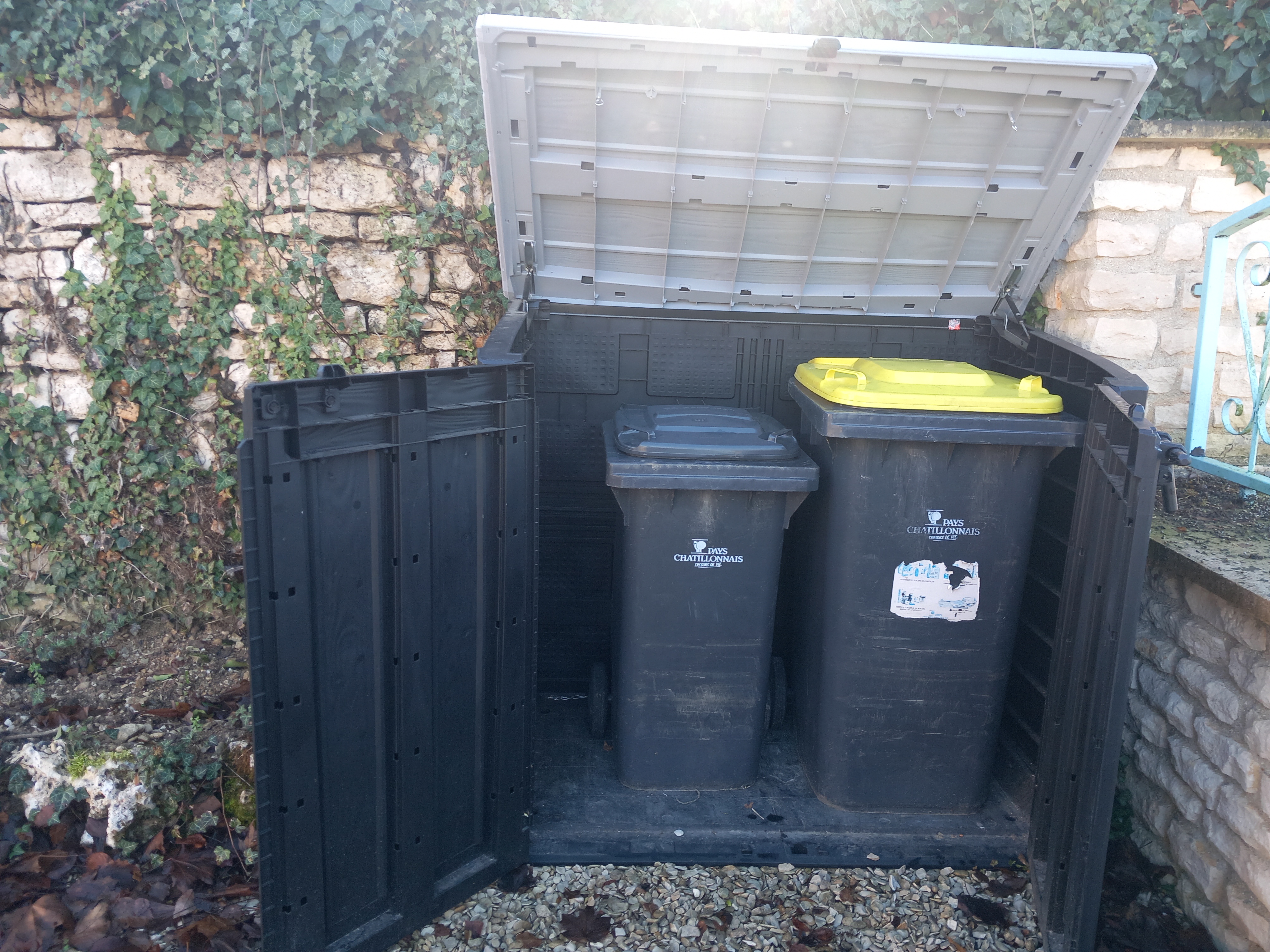 Range poubelle 30 Nod-sur-Seine (21)