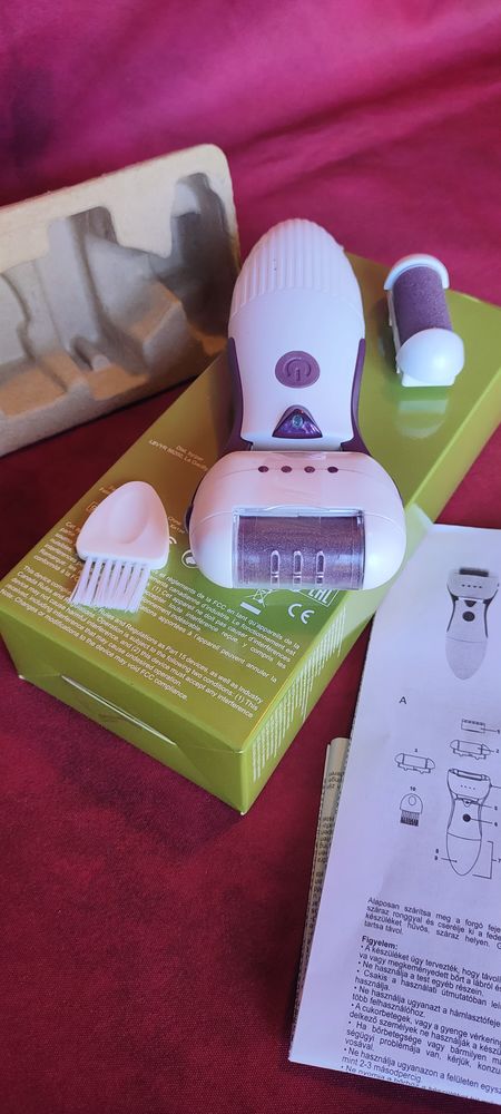 Rape pieds neuve avec t�te d'exfoliation de rechange 8 Avermes (03)