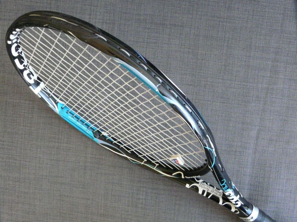 Raquette TECNIFIBRE avec cordage et sur grip neufs 30 Le Plessis-Tr�vise (94)