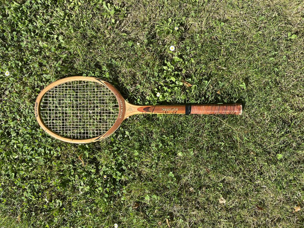 Raquette de tennis vintage Dunlop Neptune ann�es 70 35 Le Pin (38)