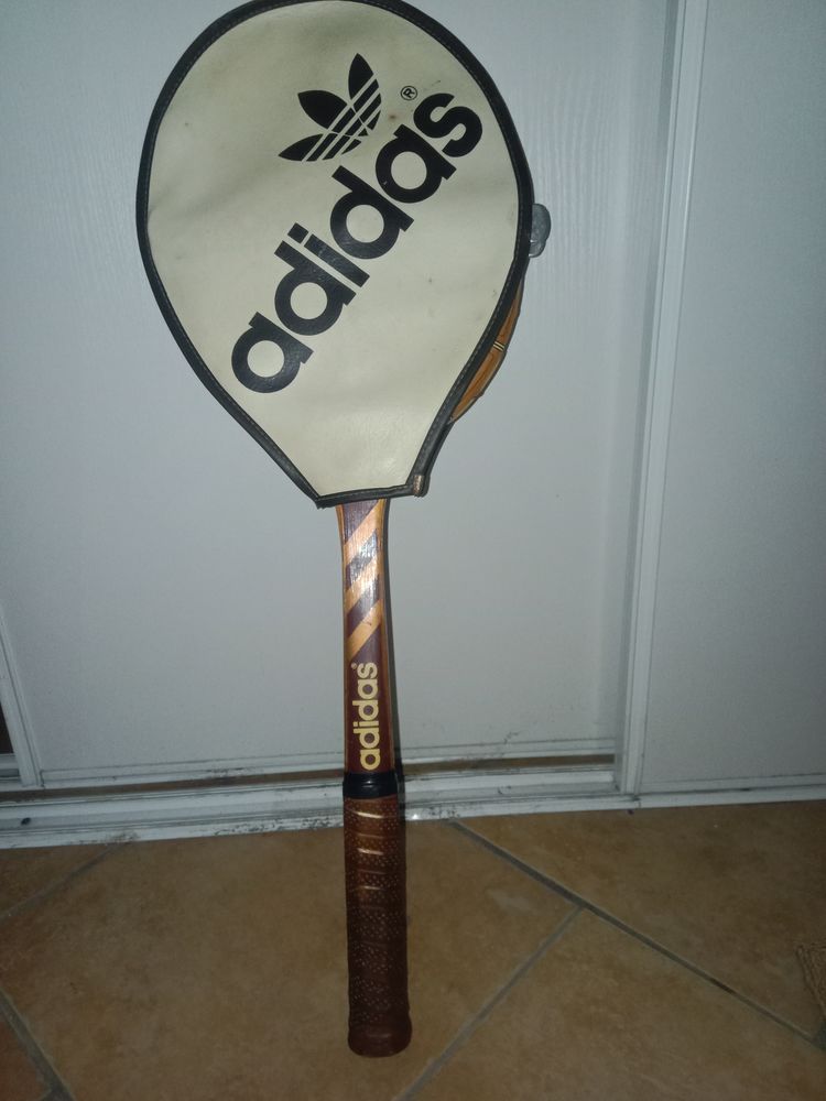 Raquette de tennis 10 Pignans (83)