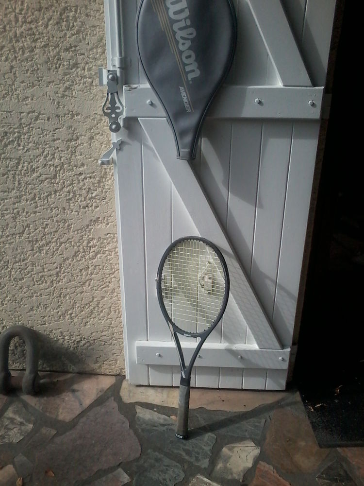 Raquette Wilson Avenger 10 Le Bouscat (33)