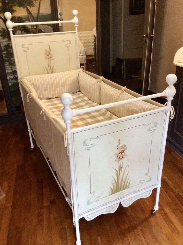 Rare lit ancien en t�le peinte 0 Ray-sur-Sa�ne (70)