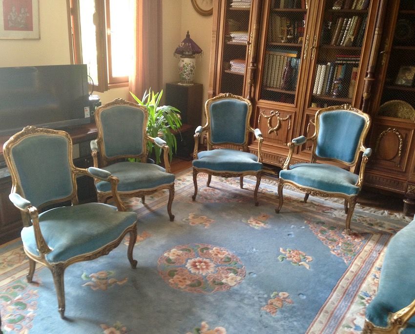 RARE 4 Fauteuils et un divan LOUIS XV assortis 750 Herblay (95)
