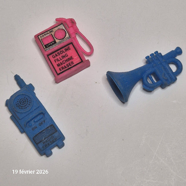 Rare, 3 gommes pour collection, telephone ou talkies-walkies 1.9 Saumur (49)