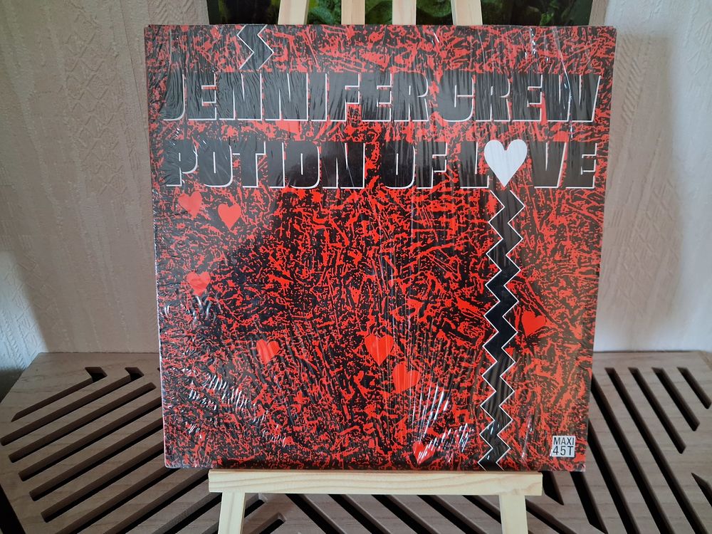 RARE Jennifer Crew ?
Potion Of Love  NEUF ET SCELLE
15 Blanquefort (33)