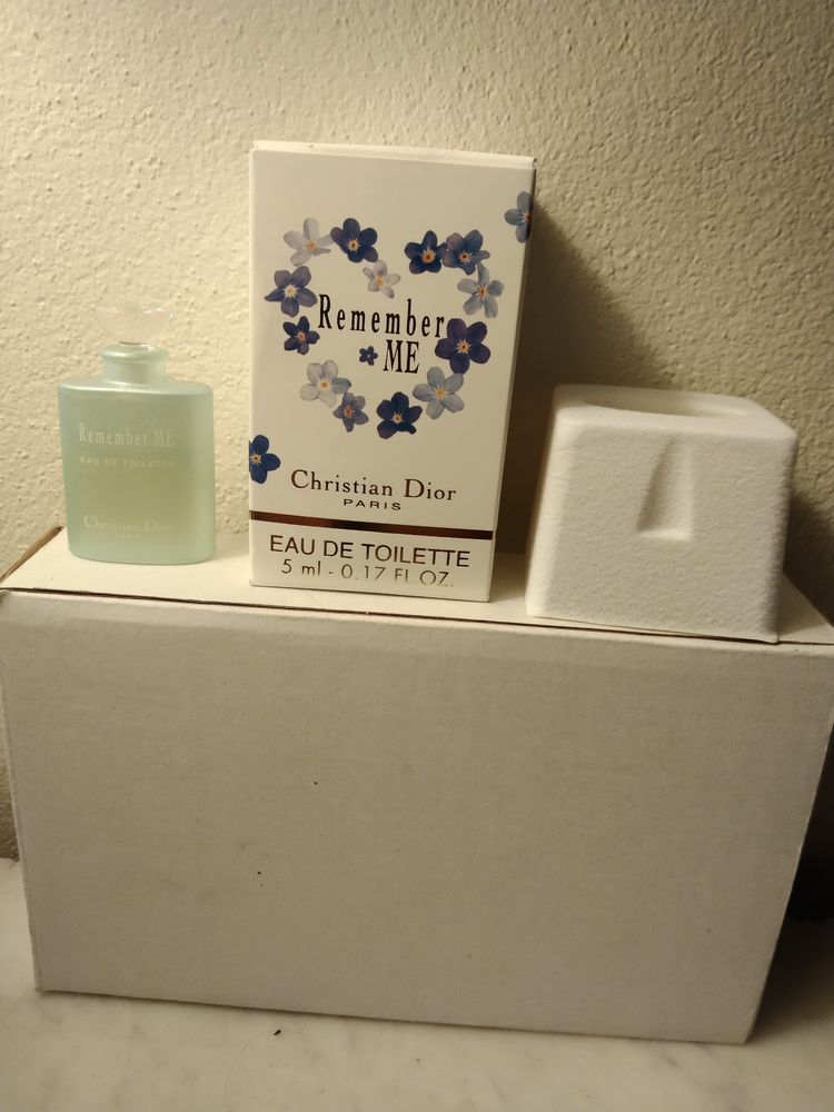 Rare miniature parfum �dition Limit�e
17 S�v�rac-d'Aveyron (12)