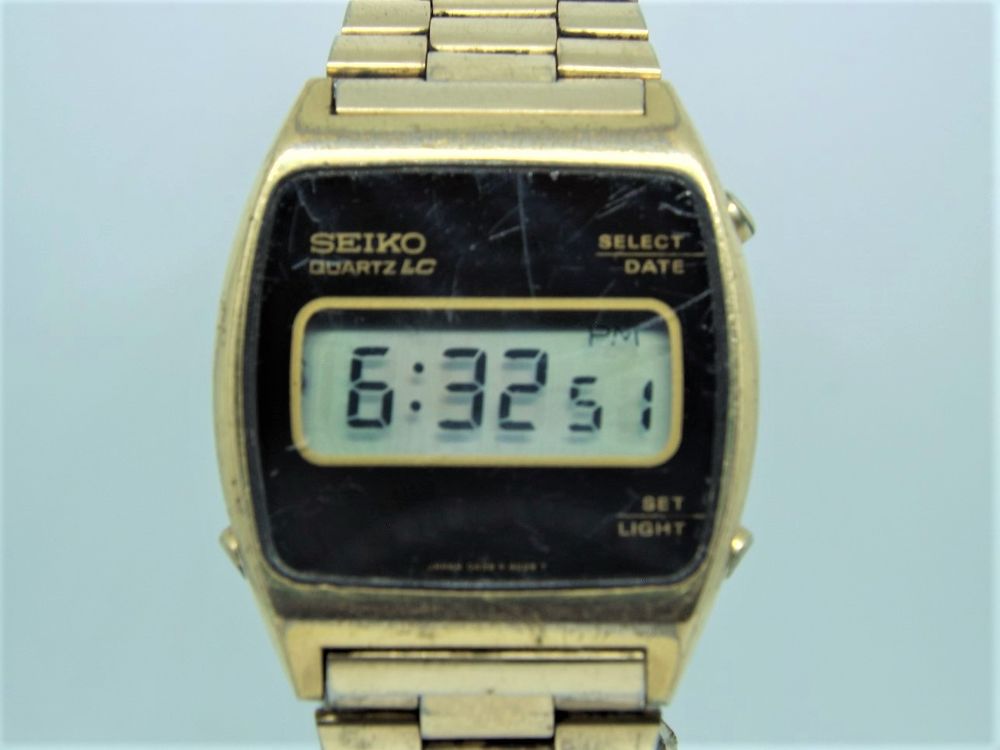 Rare montre Seiko LCD LC 0439-4029 1977 excellent état 125 Larroque (31)