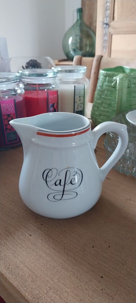 RARE Pichet caf� en porcelaine d'Auteuil bistrot 8 Montigny-sur-Avre (28)