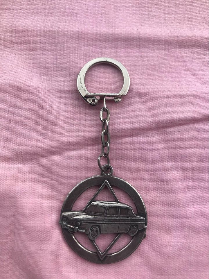 Rare porte cl� R8 15 Mottier (38)