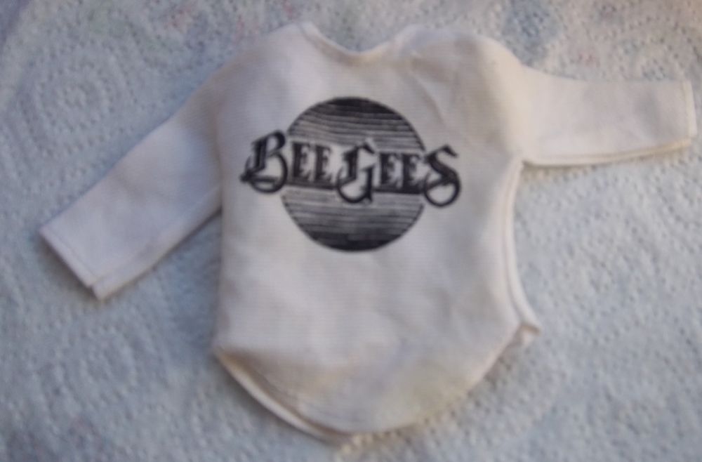 Rare tee-shirt Bee Gees poup�e ann�e 70 3 Colombier-Fontaine (25)