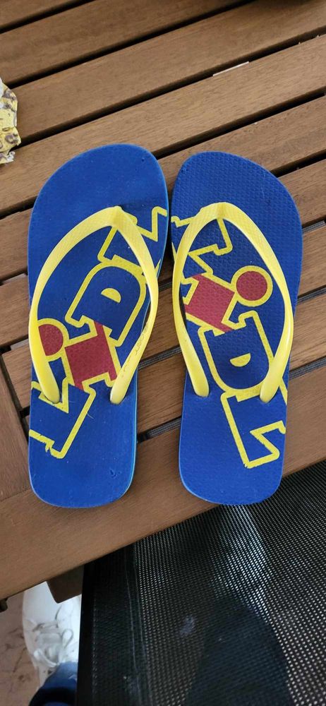 Rare Tongs collector Lidl Edition limit�e 7 Avesnes-sur-Helpe (59)