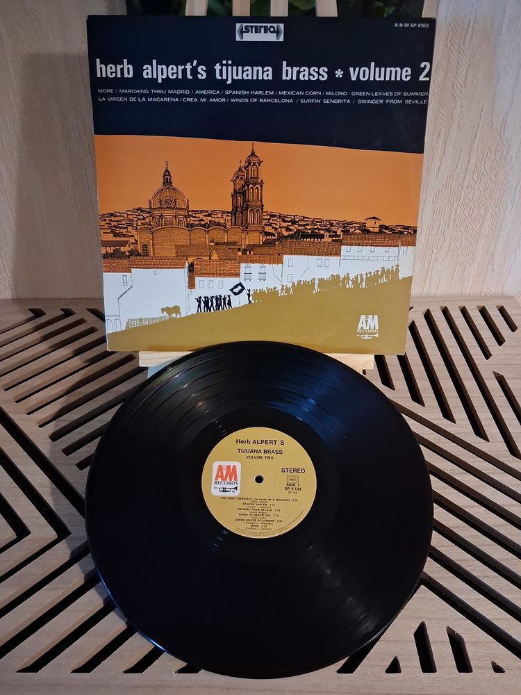 RARE LP 33 TOURS Herb Alpert s Tijuana Brass  Volume 2
9 Blanquefort (33)