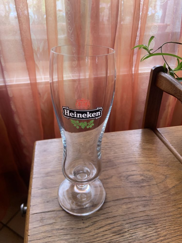 Rares, Lot 12 verres a pied 25cl  Heineken  glasses code 943 20 Vernon (27)