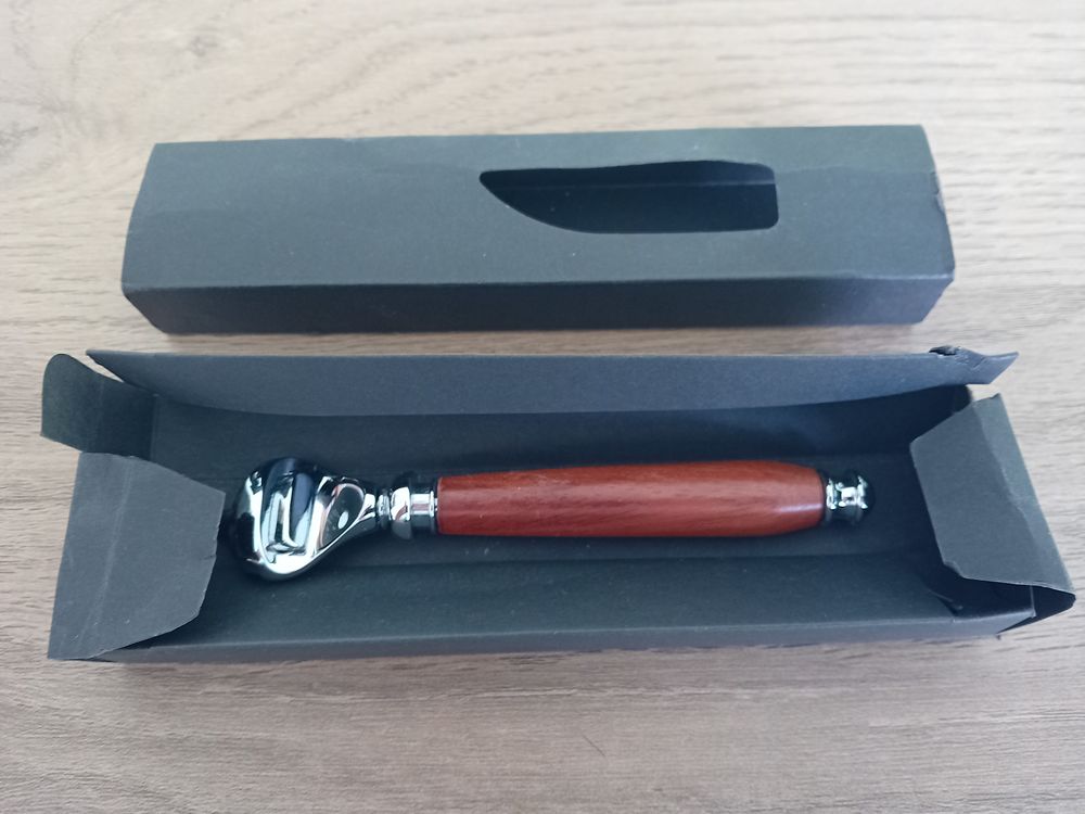 Rasoir � Main Neuf 10 Saint-Dizier (52)