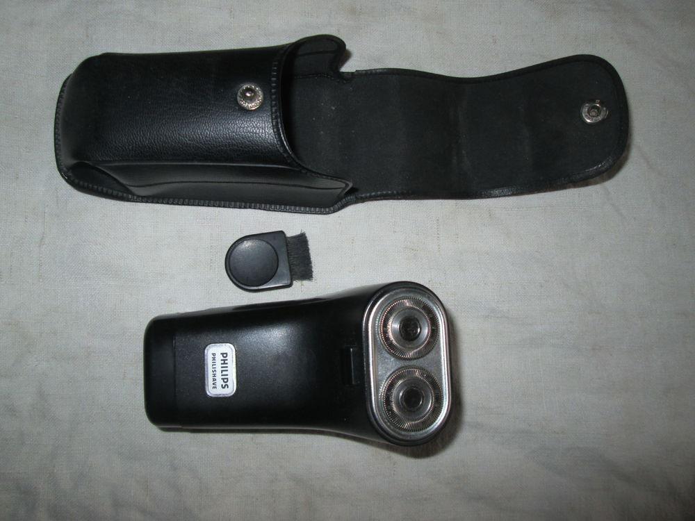 Rasoir de voyage � piles (non fournies) 13 Chauriat (63)