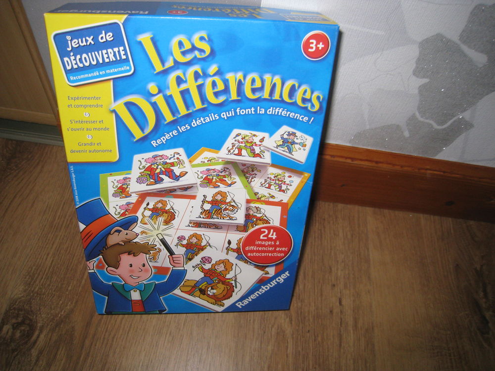 JEU RAVENSBURGER  LES DIFFERENCES  4 Ca�stre (59)