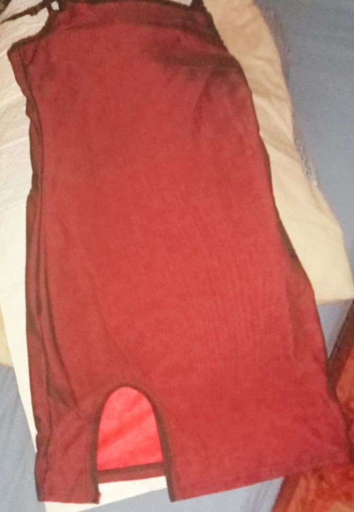 Ravissante et p�tillante robe de soir�e . En taille L 16 Lyon 9 (69)