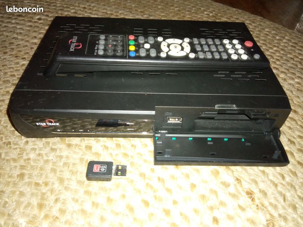  r�cepteur Star Track SRT 2014HD 20 Beauchamp (95)