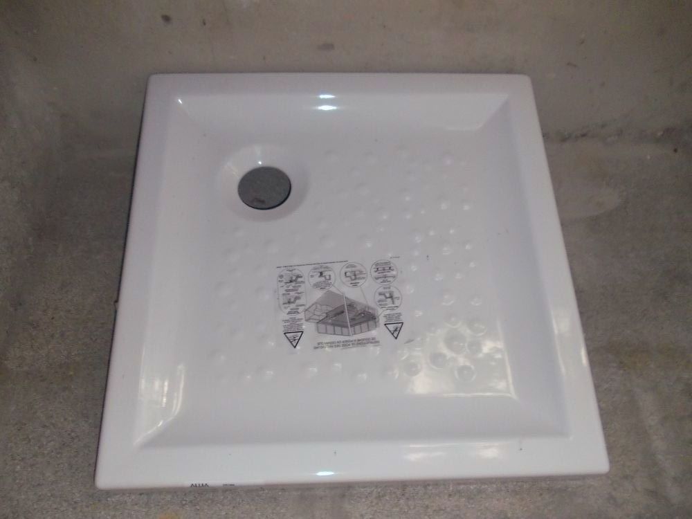 receveur de douche NEUF en c�ramique 35 Suresnes (92)