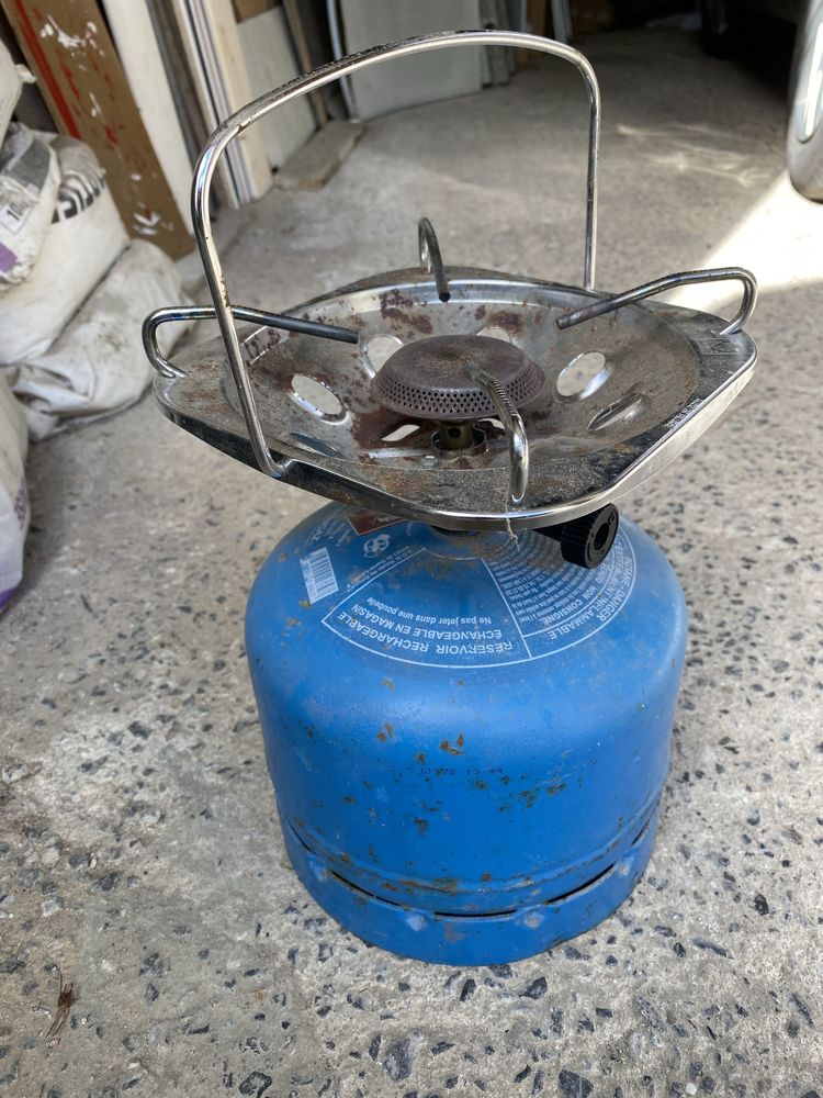 r�chaud camping gaz 8 B�con-les-Granits (49)