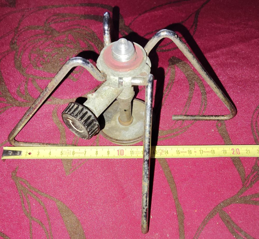 r�chaud de jardin au gaz sur R901 (petit conteneur)400g 30 Pontoise (95)