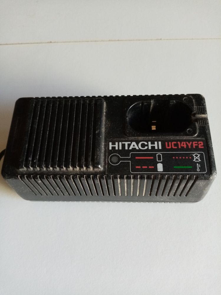 Recherche Chargeur Perceuse HITACHI 0 Bihorel (76)