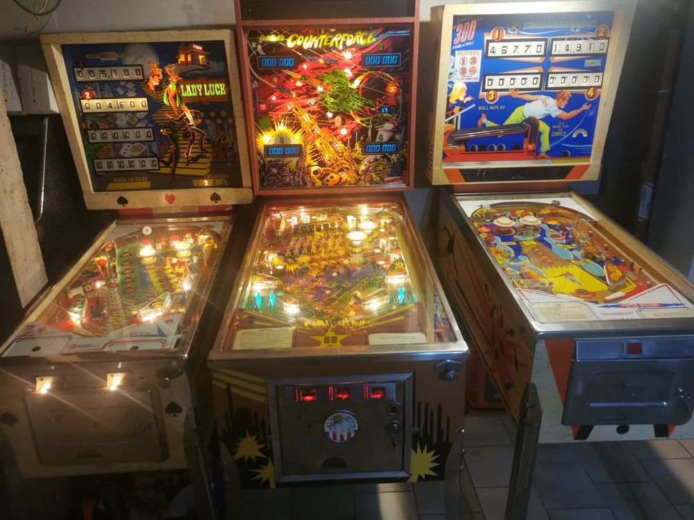 Recherche flippers, jeux de caf� � remettre en �tat 1 Vitry-sur-Seine (94)