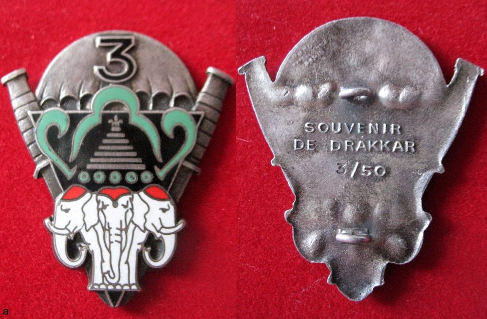 JE RECHERCHE CES INSIGNES  1 RCP 0 Caylus (82)