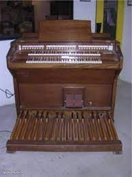 Recherche orgue liturgique en panne pour pièces 0 Juvisy-sur-Orge (91)