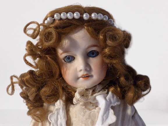 Recherche Poup�es Anciennes 0 Antibes (06)