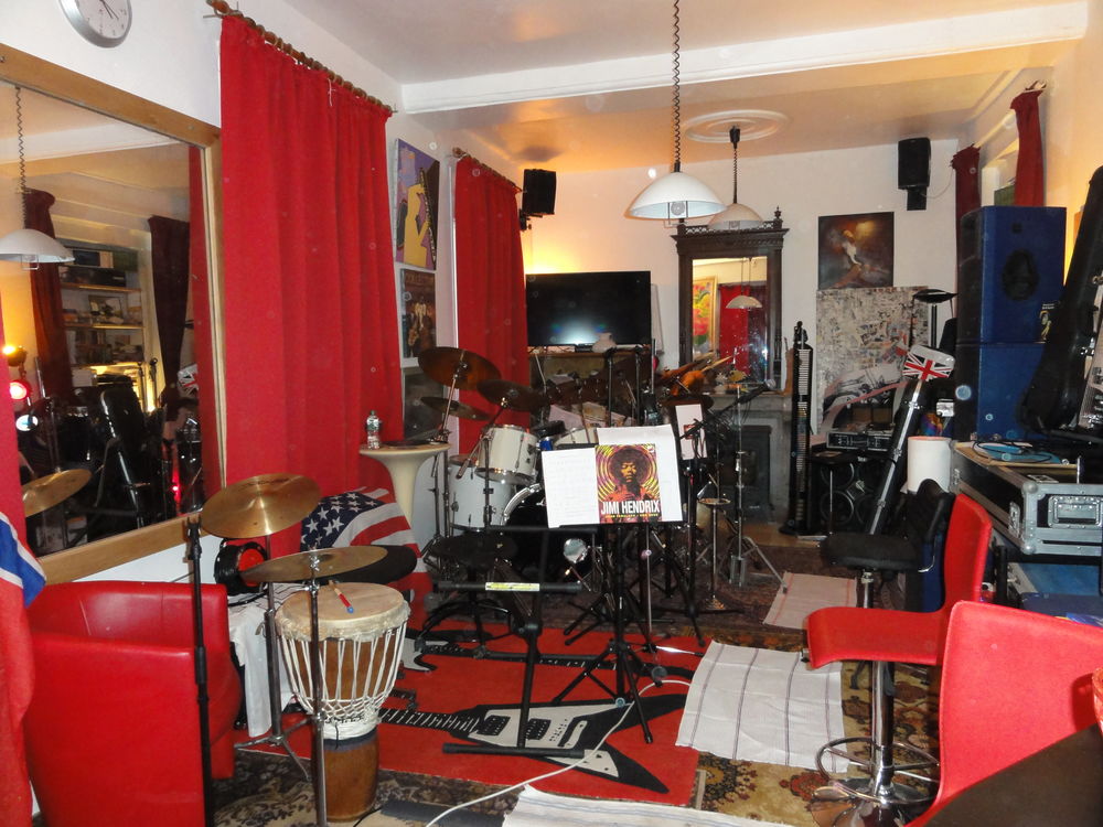 RECHERCHE TOUS MUSICIENS dans l' Yonne . 0 Auxerre (89)