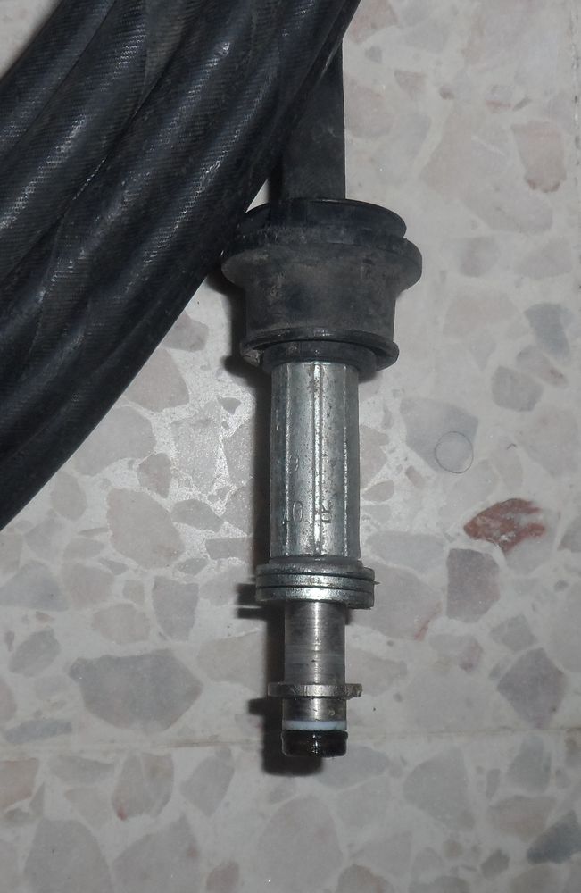Je recherche un tuyau neuf pour mon Karcher pro HD615C 10m 0 Castries (34)