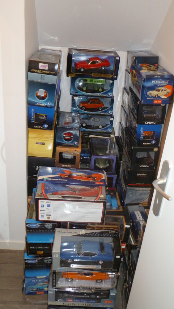 recherche lot de voiture miniature 15000 Maubeuge (59)