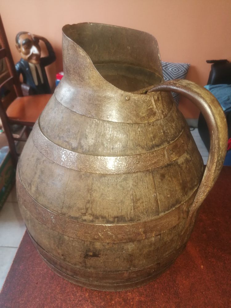 R�cipient de vigneron 28 Le Creusot (71)