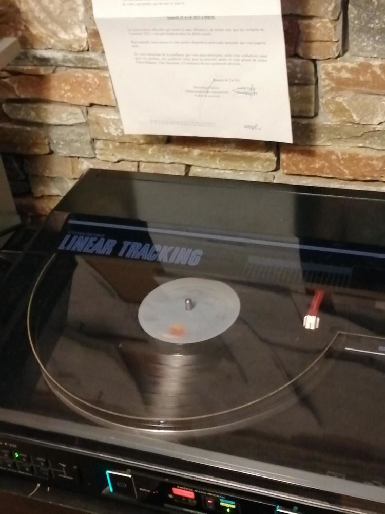 Record Player / Platine Vinyle tangentielle Sansui P-L51 - N 230 Pr�vessin-Mo�ns (01)