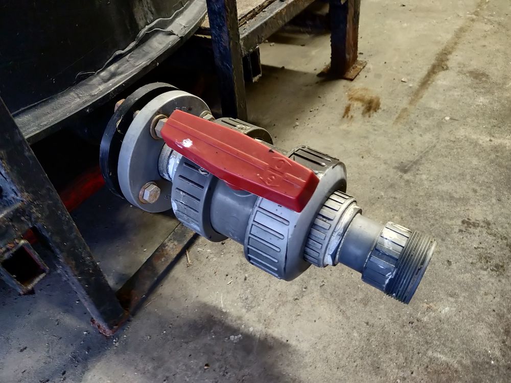 RECUPERATEURS  D EAU 400 Fronton (31)