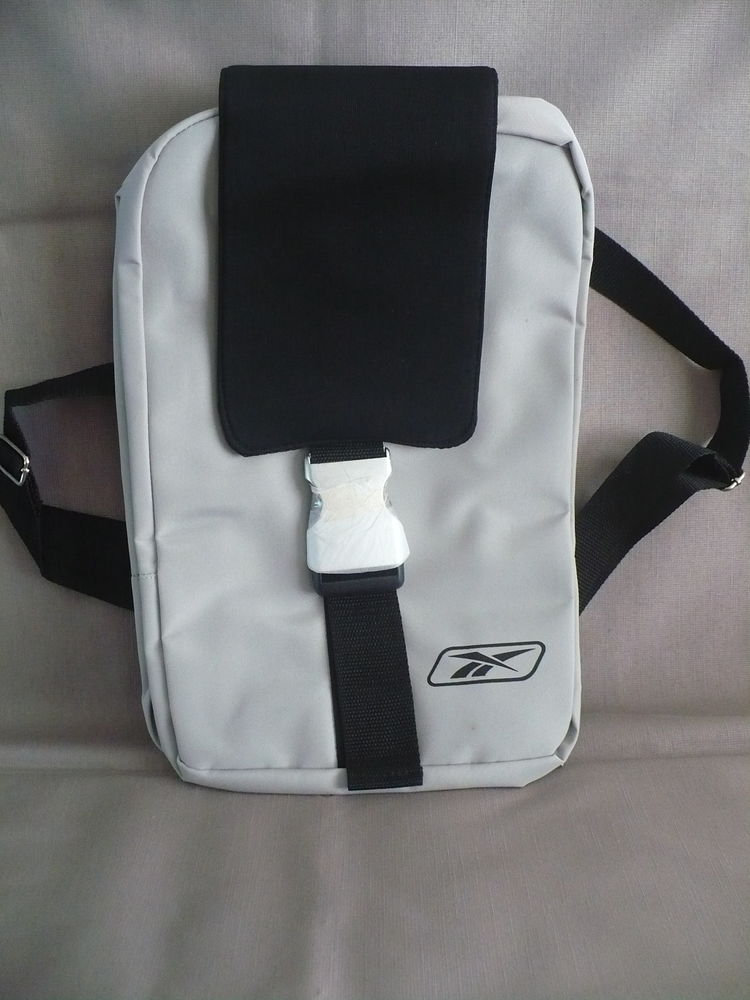 Sac a dos Reebok Gris/noir 5 Wervicq-Sud (59)