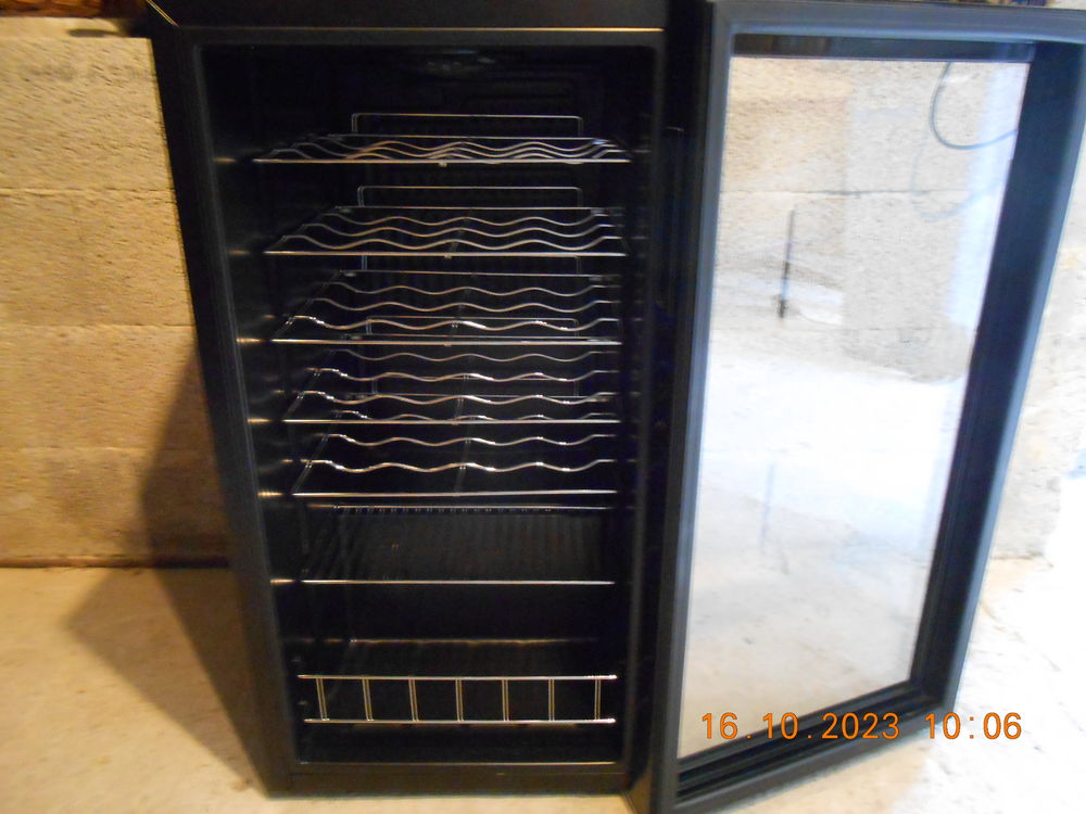 R�frig�rateur de Boissons BARTSCHER 700082G 190 Saint-Jean-de-V�das (34)