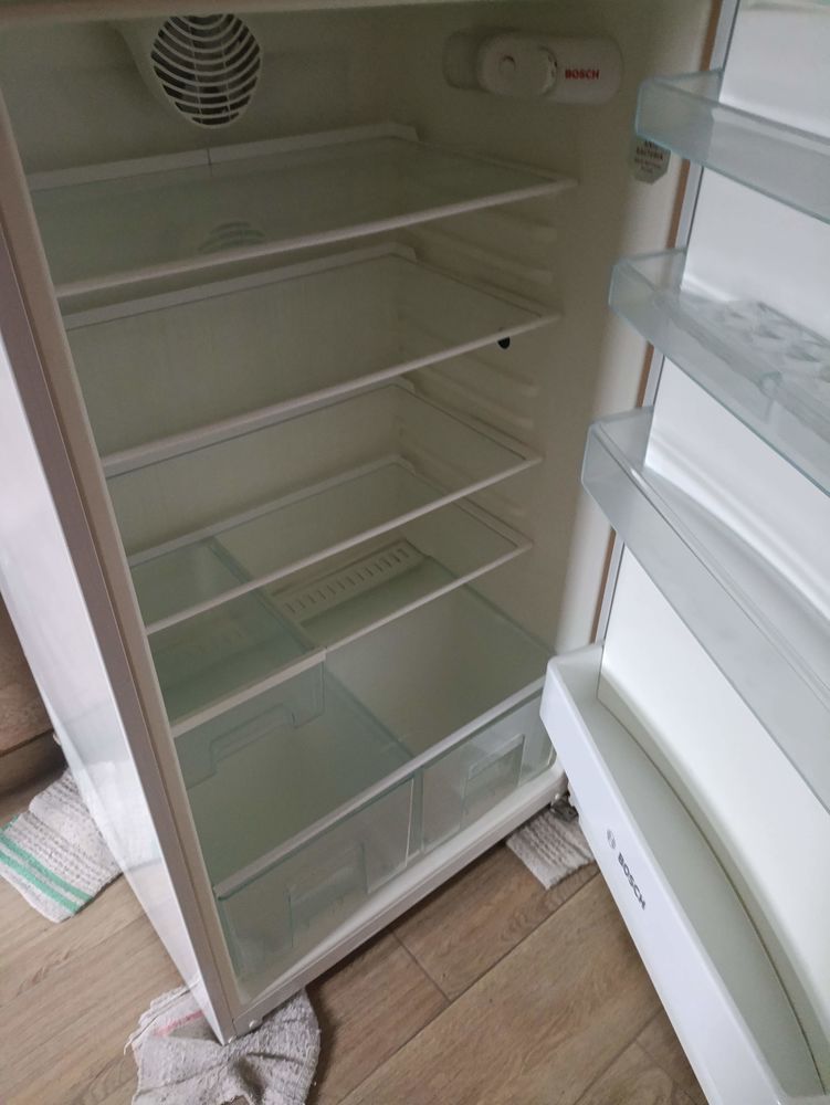 R�frig�rateur Bosch KdV42x10/01 150 Casson (44)