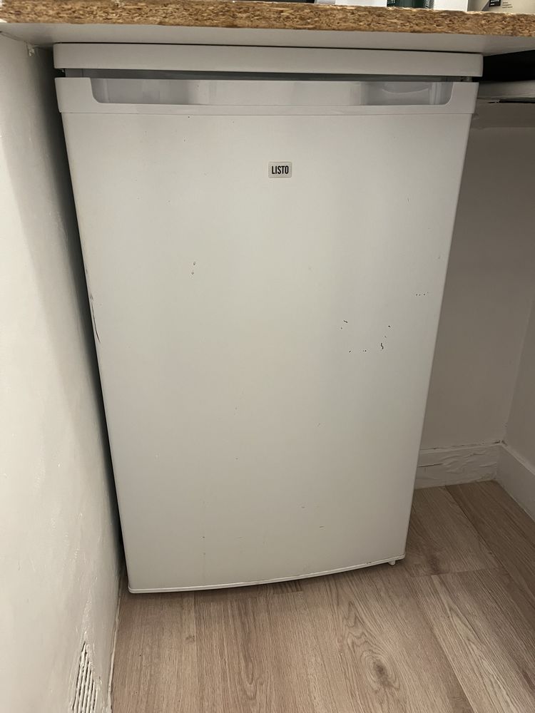 R�frig�rateur capacit� 90 litres avec freezer 0 Paris 13 (75)