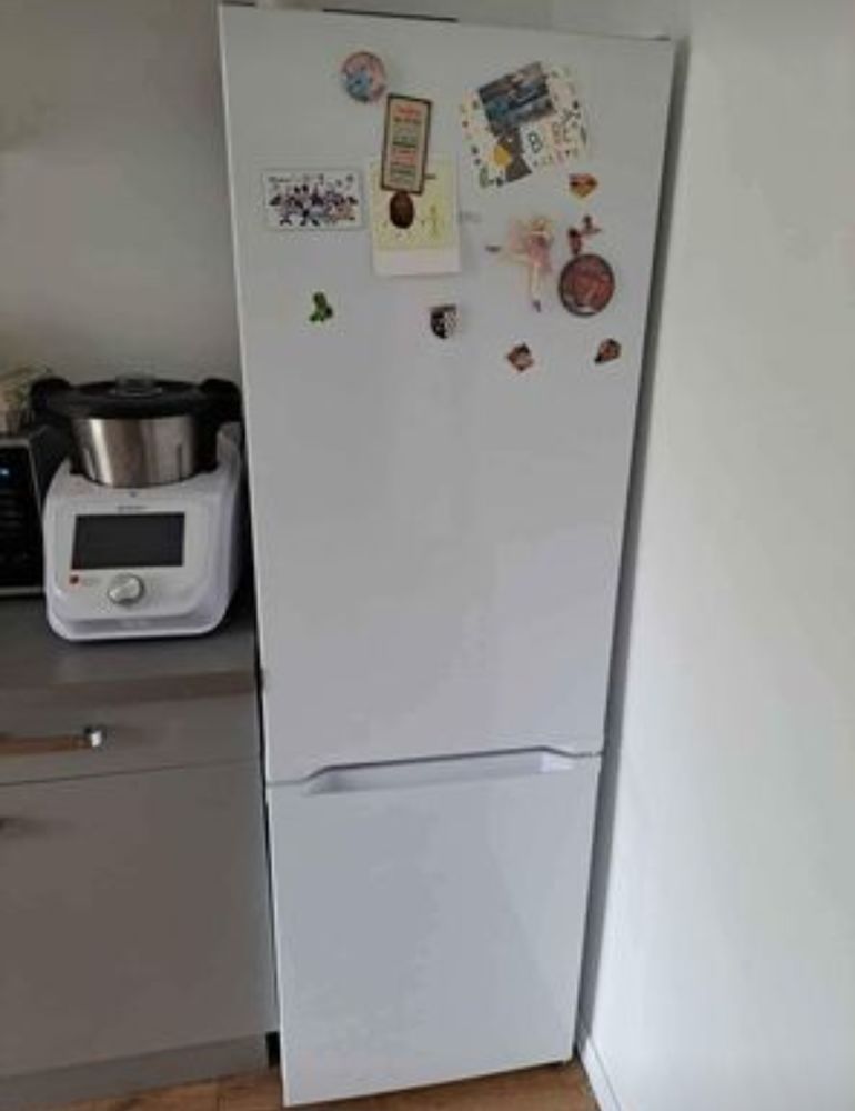 R�frig�rateur combin� Valberg 263L
220 Brest (29)