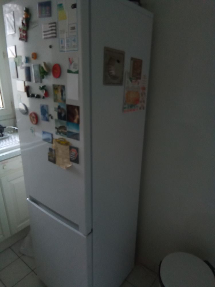 R�frig�rateur cong�lateur Beko 150 Sucy-en-Brie (94)