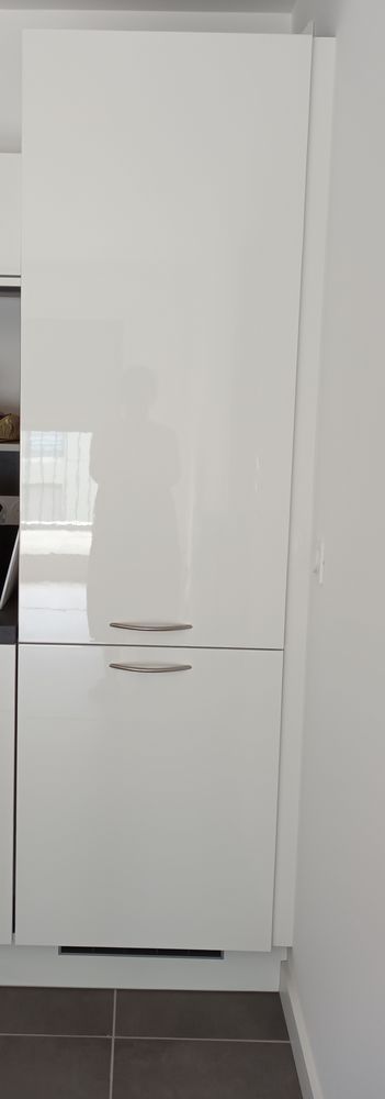 R�frig�rateur cong�lateur combin� encastrable Whirlpool 300 Vitr� (35)