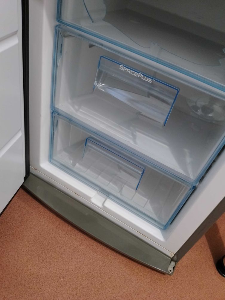 r�frig�rateur cong�lateur Electrolux 190 Milly-la-For�t (91)