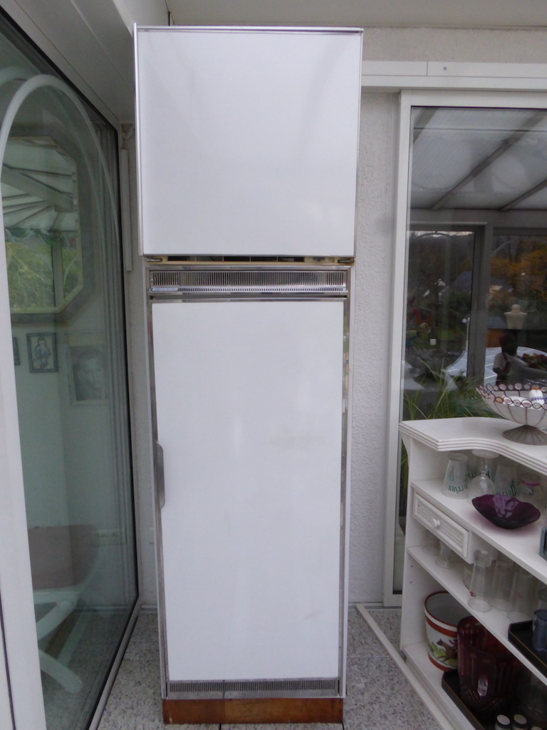 R�frig�rateur et cong�lateur encastrable avec colonne 199 Bi�vres (91)